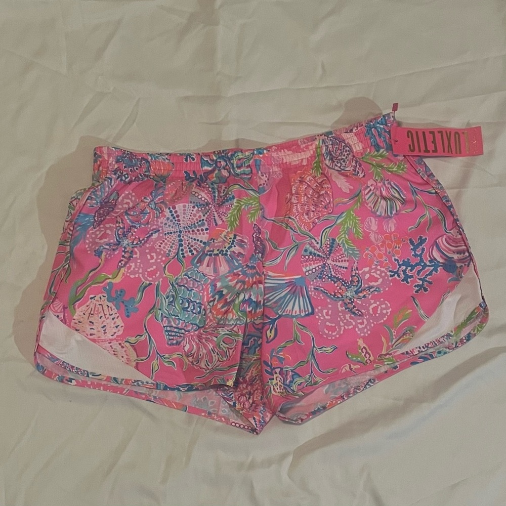 Lilly Pulitzer Women's Pink Patterned Shorts